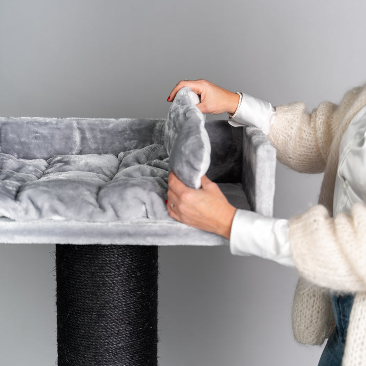 Cat Tree Maine Coon Lounge Blackline (Light Grey)