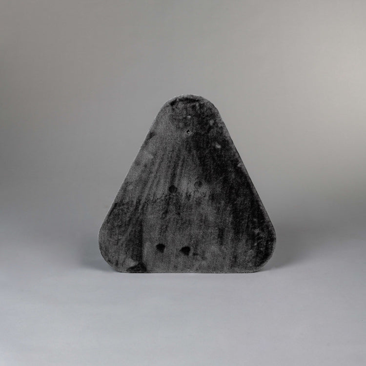 Large, Dark Grey Lying Area Step Triangular For Royalty (for 12, 15 or 20 cm poles)