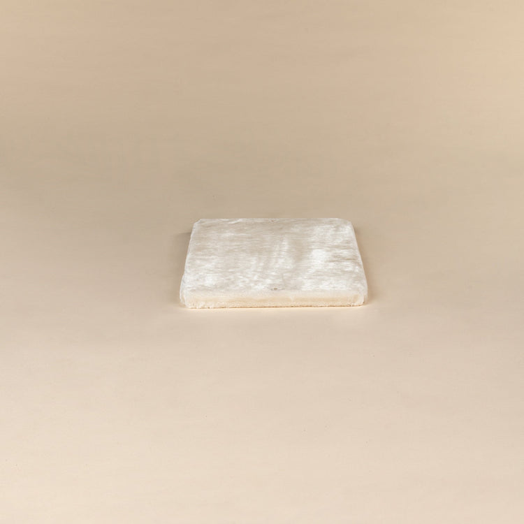 Scratching Barrel Middle Panel, Penthouse 47 x 35 cm (Cream)