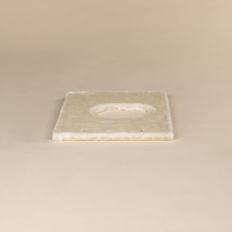 Scratching Barrel Upper Panel, Penthouse 50 x 40 cm (Cream)