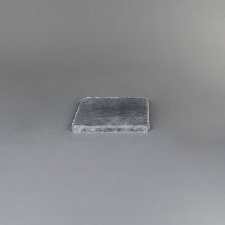 Scratching Barrel Middle Panel, Penthouse 47 x 35 cm (Light Grey)