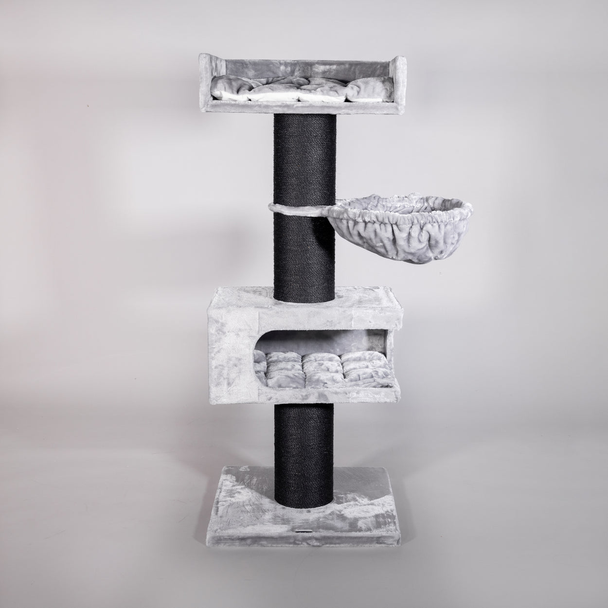 Cat Scratcher Royalty Retreat Blackline (Light Grey)