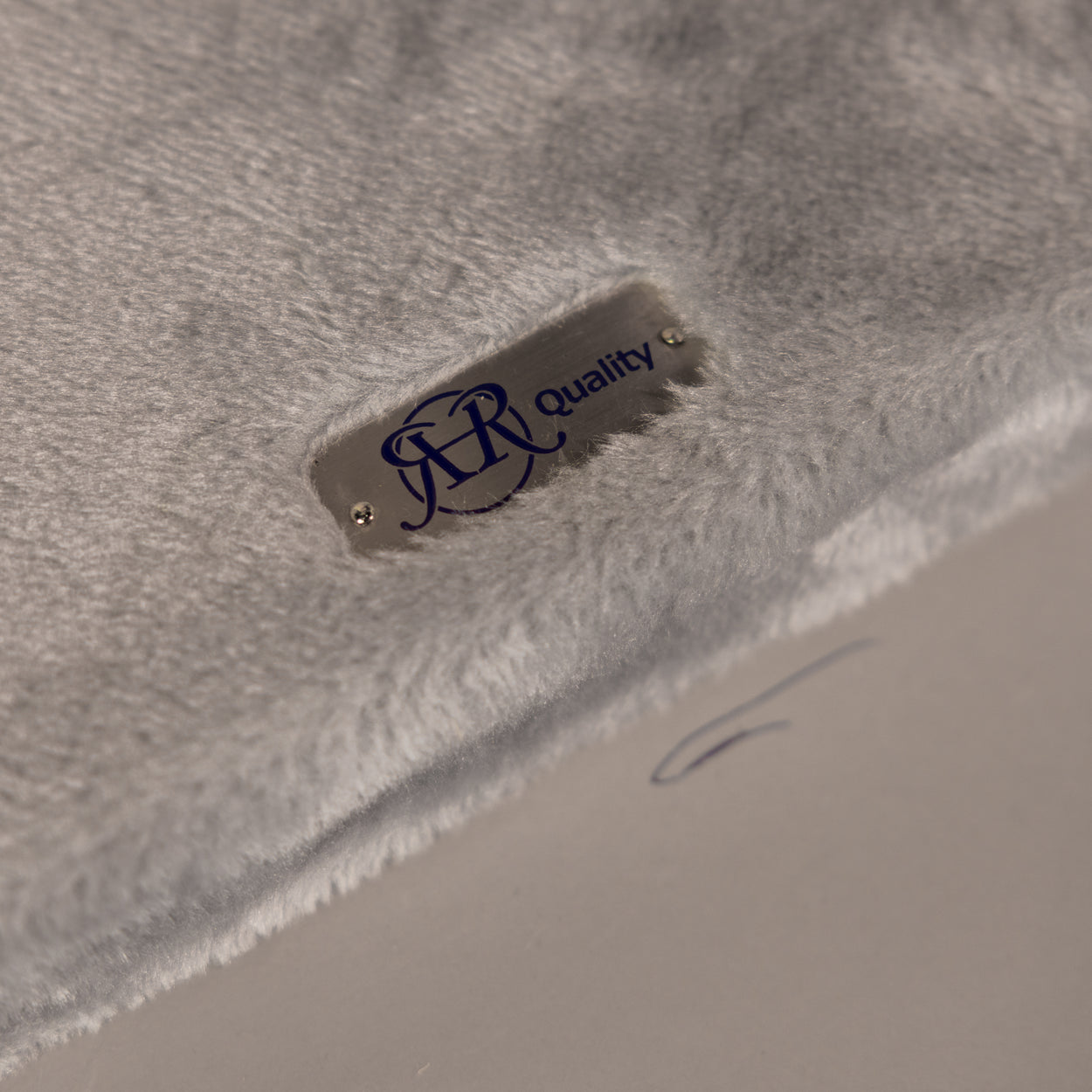 Cat Scratcher Maine Coon Lounge Retreat (Light Grey)