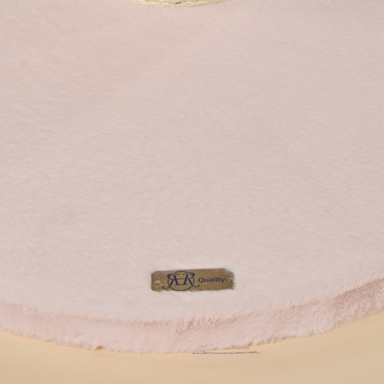 Cat Tree Maine Coon Sleeper (Pink Teddy)