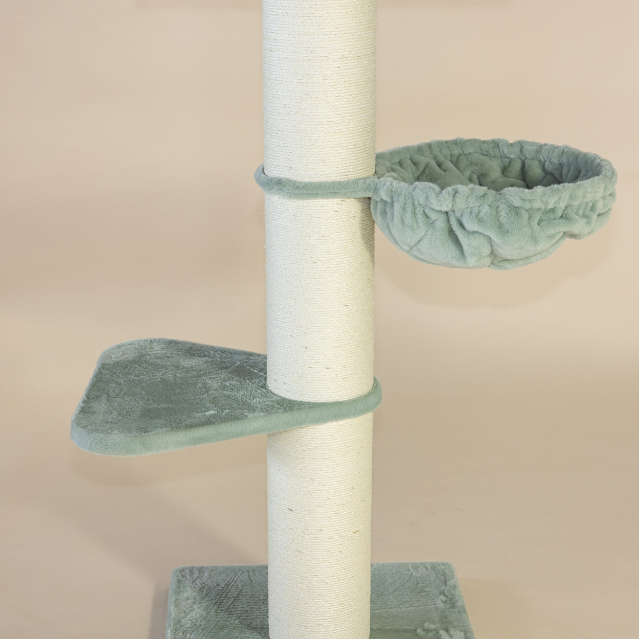 Cat Tree Royalty de Luxe (Pistachio Teddy)