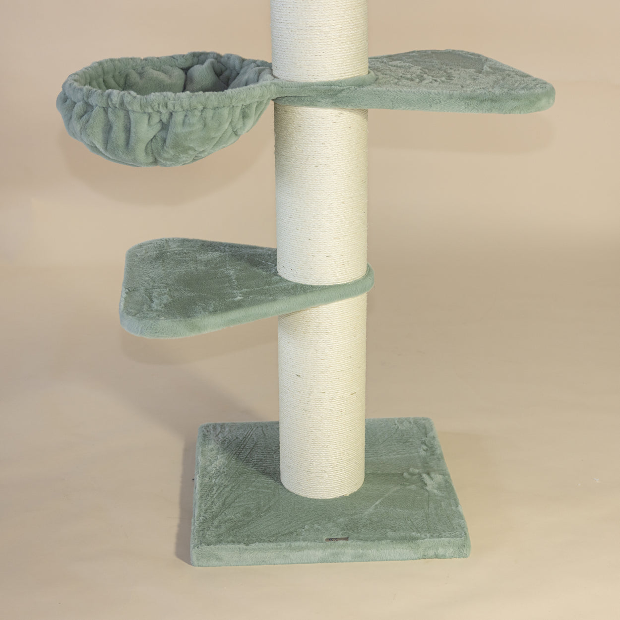 Cat Tree Royalty Plus (Pistachio Teddy)