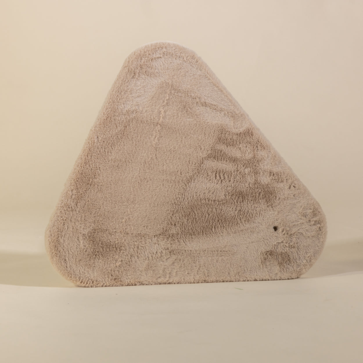 Large, Cappuccino Lying Area Step Triangular (for 12, 15 or 20 cm poles)