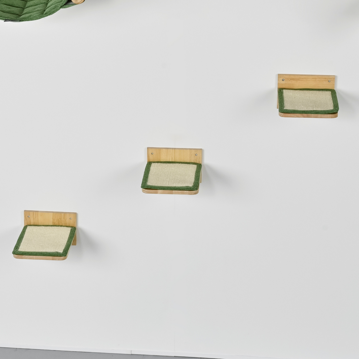 Wall unit Climbing wall Cat - Wall shelves - Set of 3 (Pistachio)