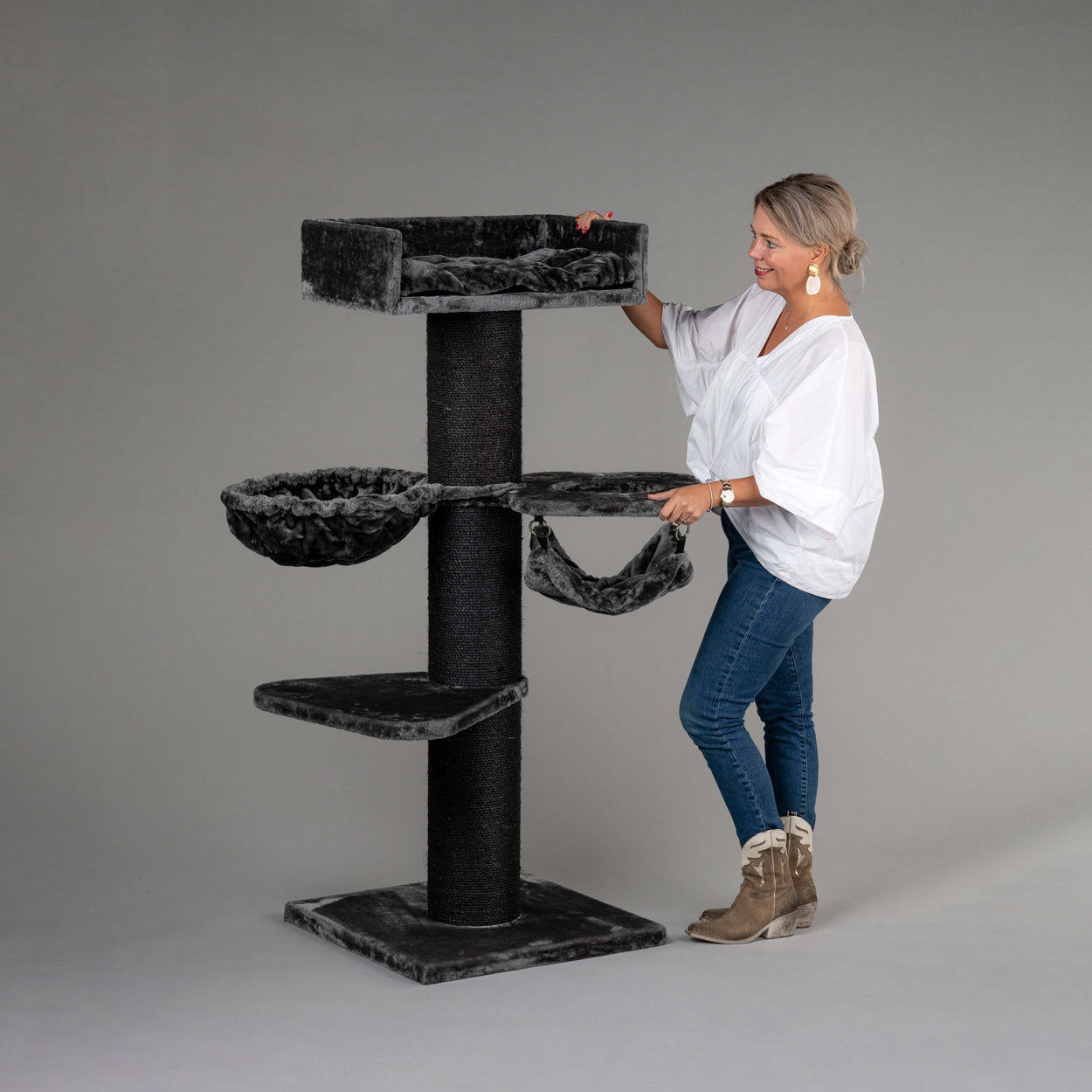 Cat Tree Royalty Blackline Crown Plus (Light Grey)