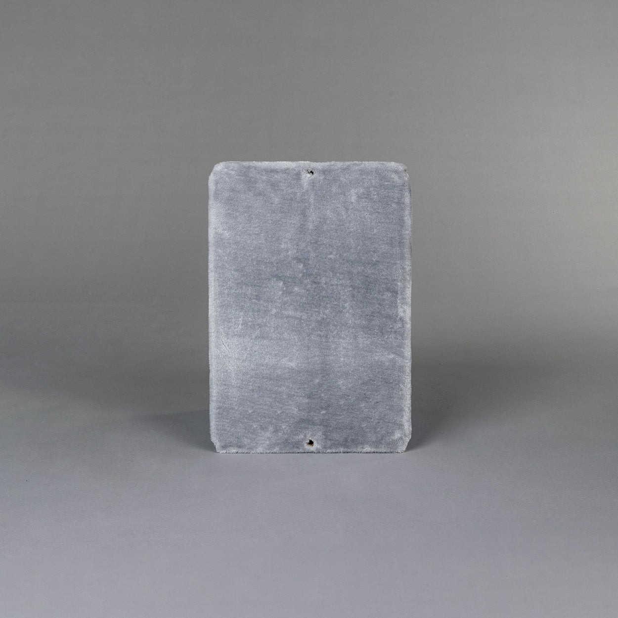 Scratching Barrel Middle Panel, Penthouse 47 x 35 cm (Light Grey)