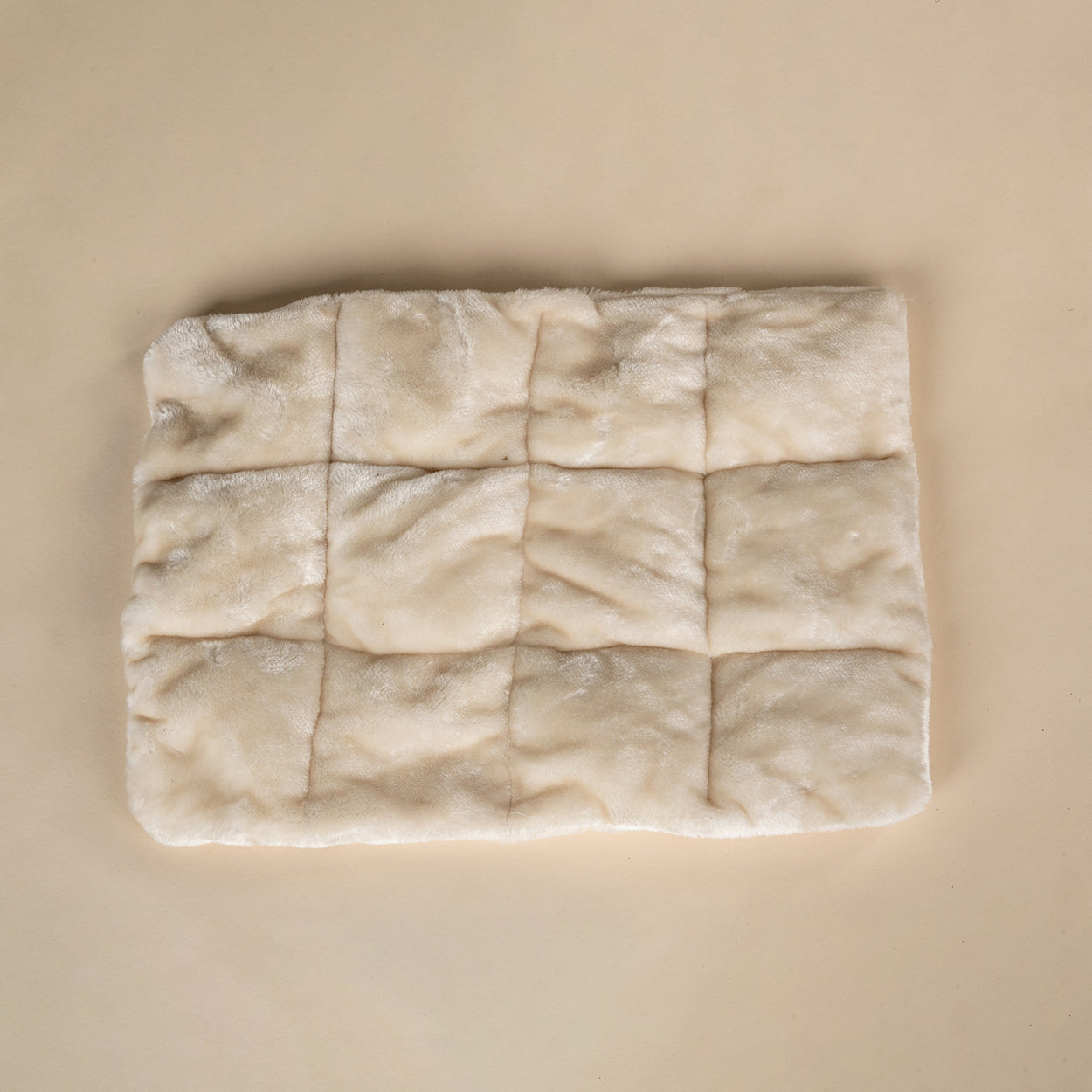 Scratching Barrel Penthouse (Cream)