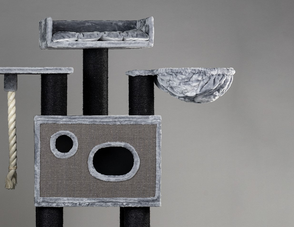 Scratching Barrel Palace Right (Light Grey)