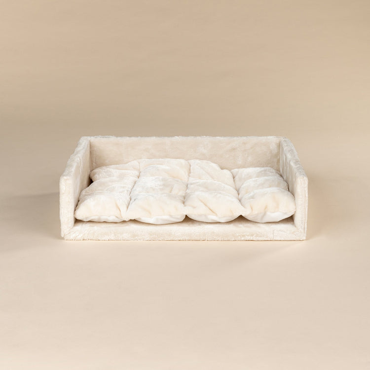 Cream Lounge Lying Area (incl. cushion)