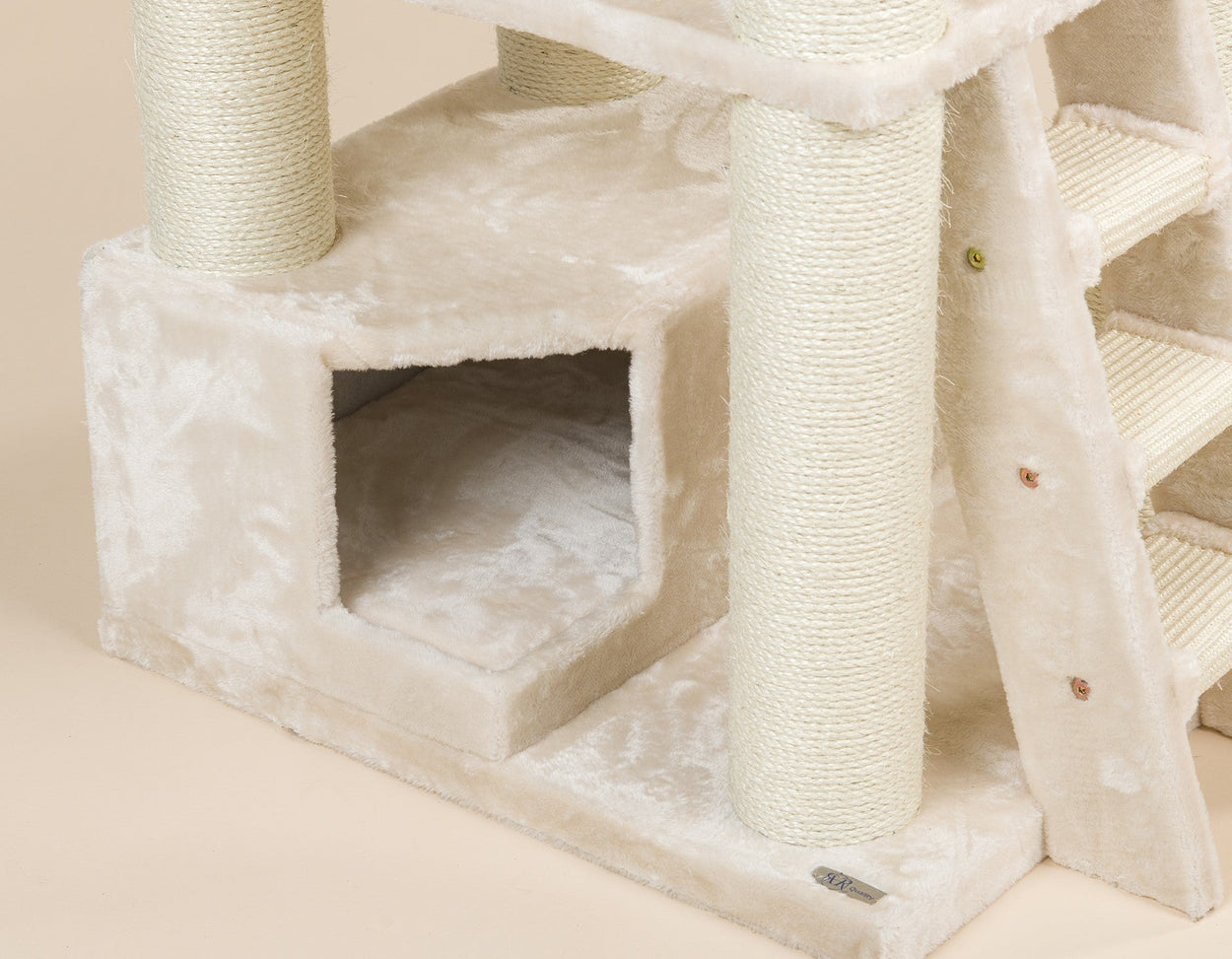 Playhouse Cream, Corner Coon 55 x 35 x 25 cm (incl. cushion)