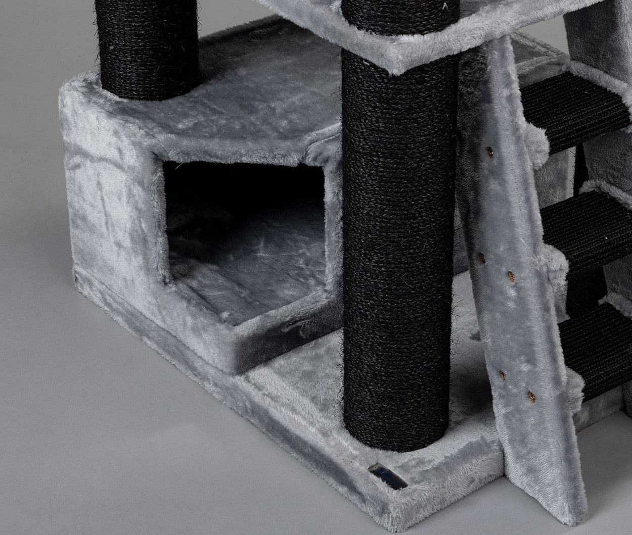 Playhouse Light Grey, Corner Coon 55 x 35 x 25 cm (incl. cushion)